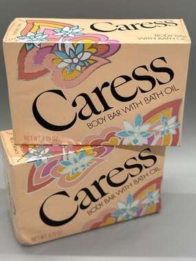 Caress Body Bar with Bath Oil 4.75 oz 1970’s (Set of 2) NOS Vtg